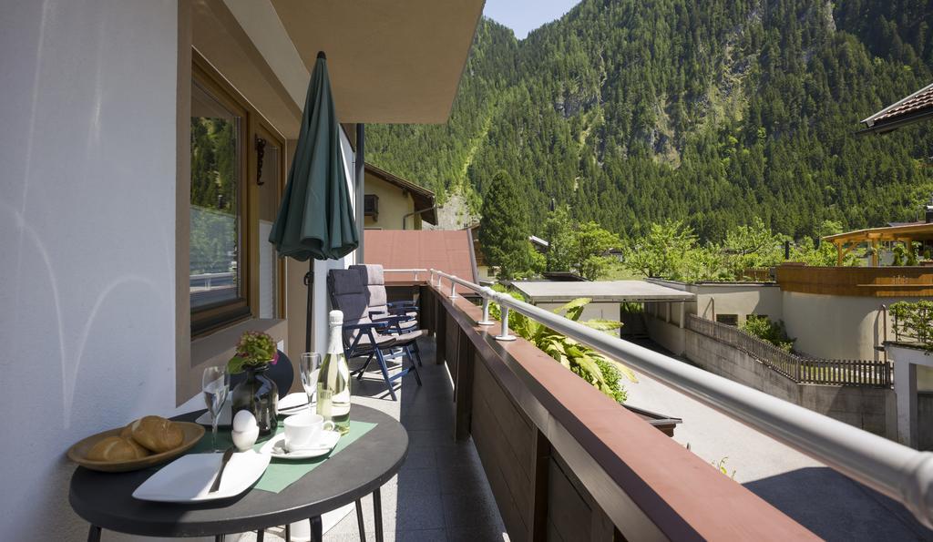 Appartements Rieser - Im Herzen Von Mayrhofen - Sonniger Balkon - 3 Schlafzimmer Exterior foto