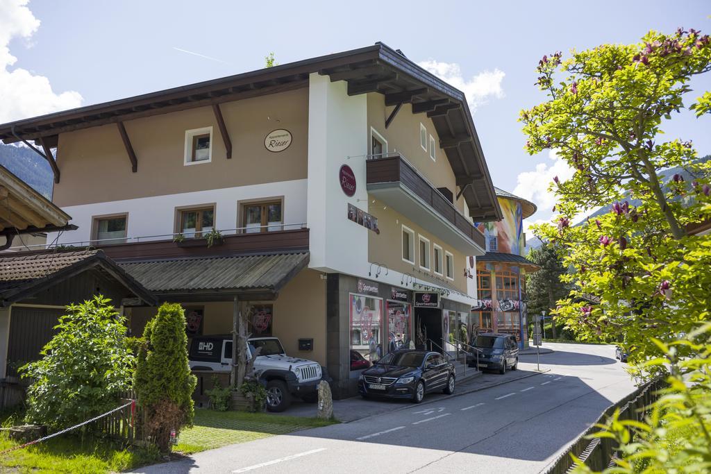 Appartements Rieser - Im Herzen Von Mayrhofen - Sonniger Balkon - 3 Schlafzimmer Exterior foto